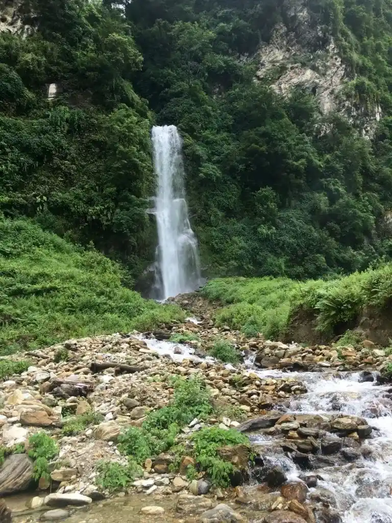 Trekking to Annapurna Base Camp