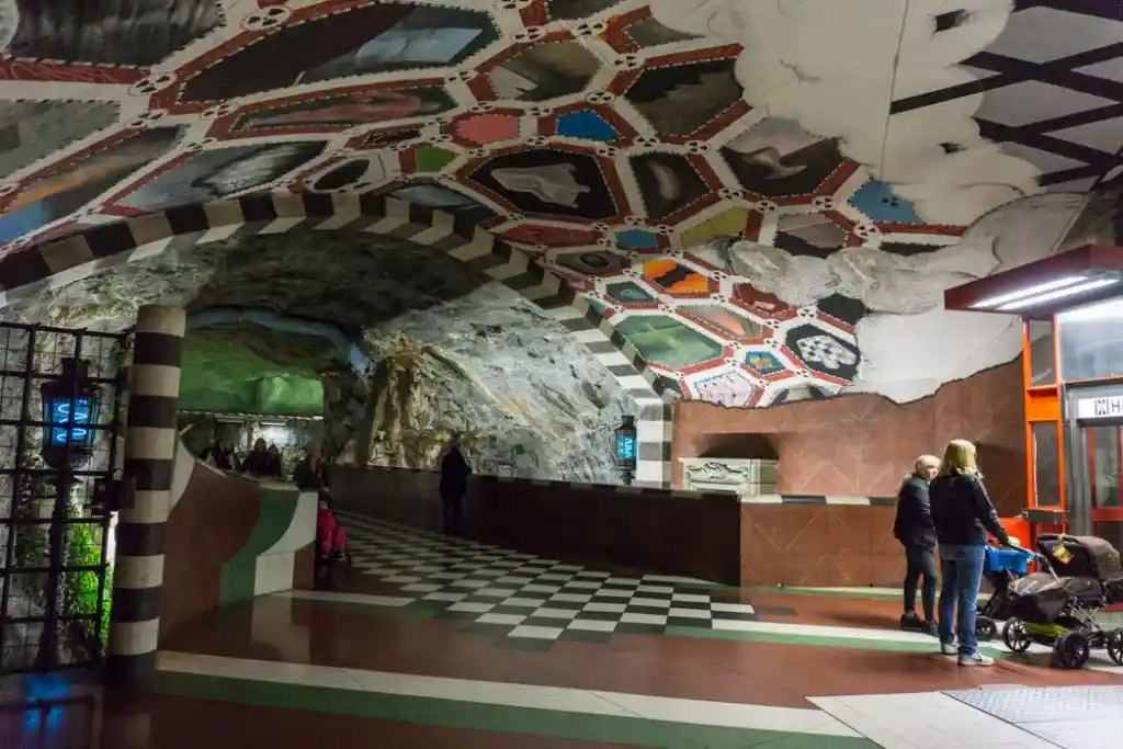 Art at Kungstradgarden Station on the Stockholm subway. Find out how to visit this station and 11 others on a self-guided tour of Stockholm subway art.