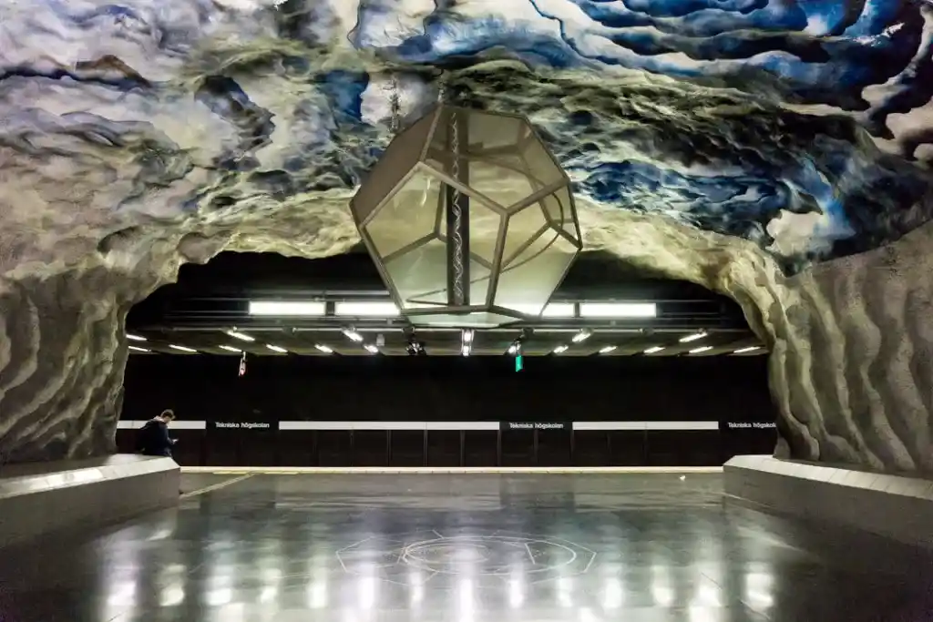 Art at Tekniska Hogskolan Station on the Stockholm subway. Find out how to visit this station and 11 others on a self-guided tour of Stockholm subway art.