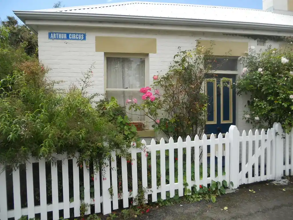 Historical cottage in the Battery Point neighbourhood