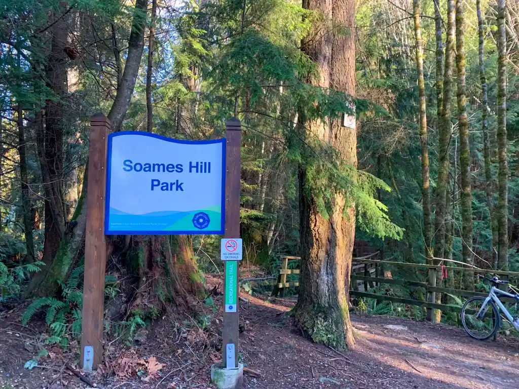 Soames Hill Park sign at the Esperanza Road Trailhead
