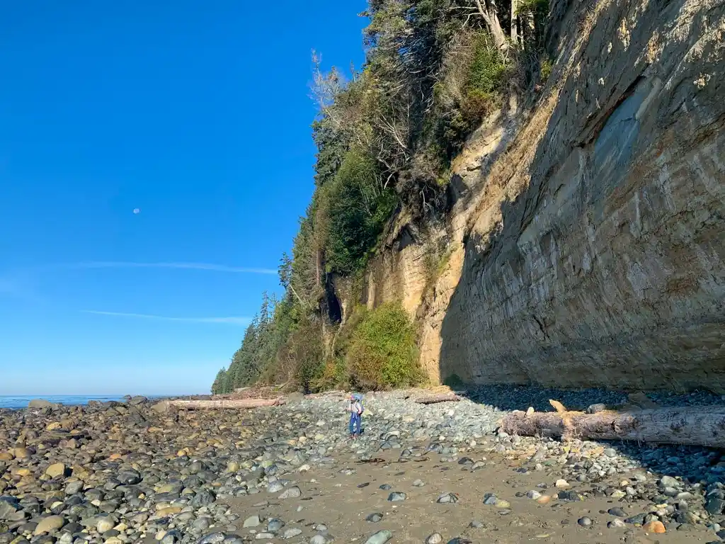 Tidal obstacle at Bear Beach