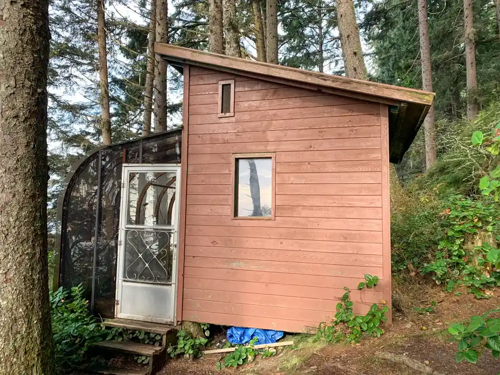 Chin Beach Emergency Shelter
