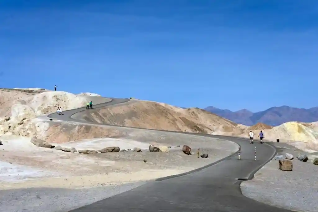 The walking path to Zabriske Point