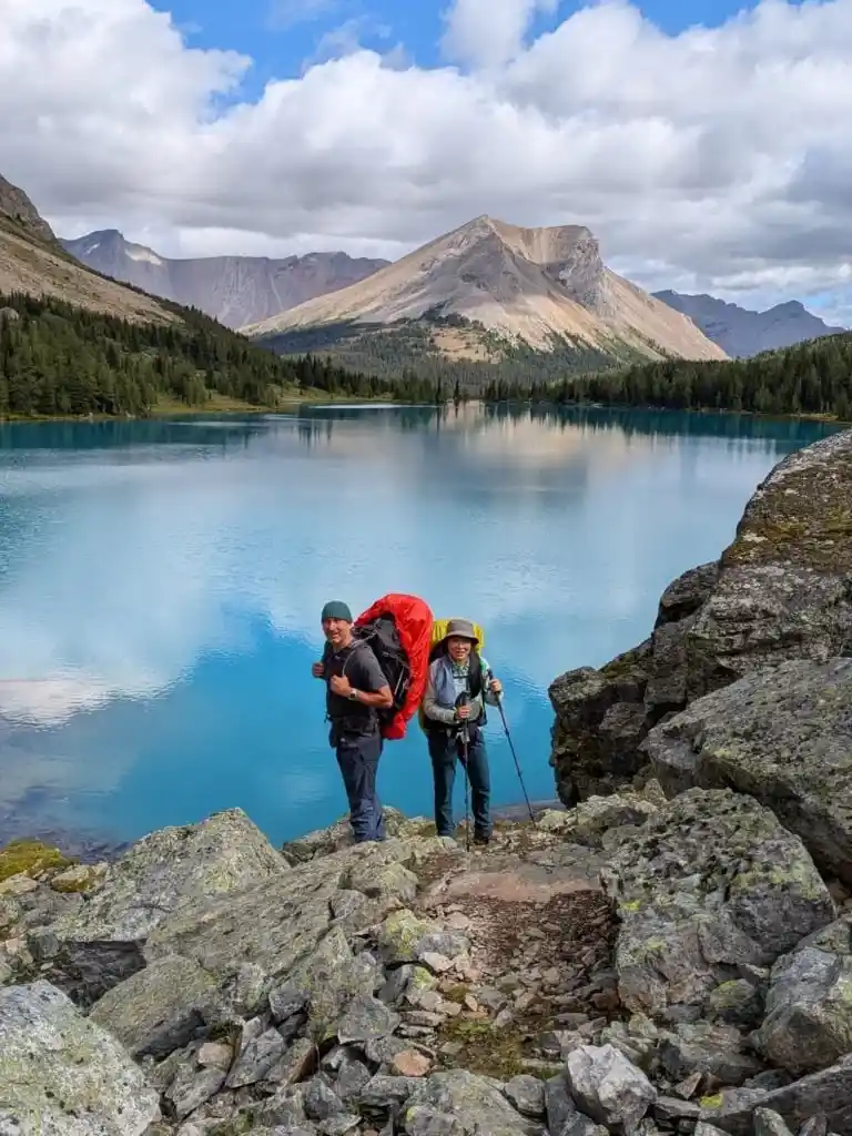 Climbing up the screen slope at the far end of Myosotis Lake